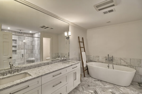 740 Spring Lake
