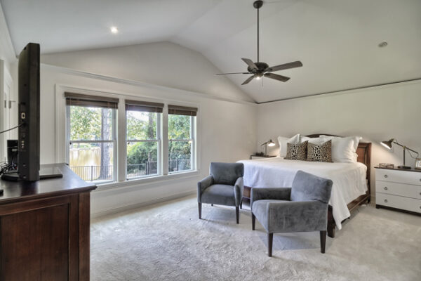 740 Spring Lake