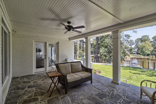 740 Spring Lake