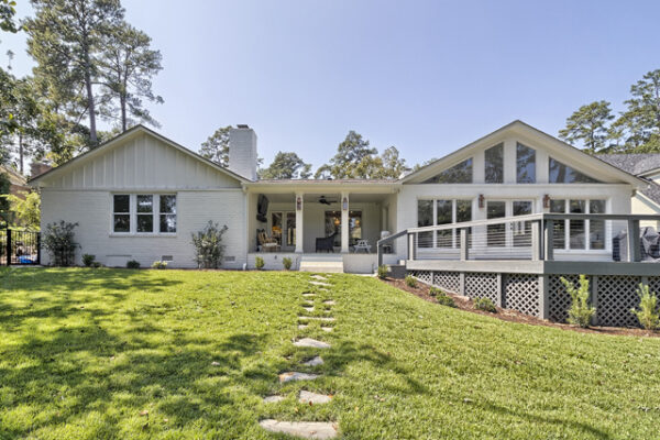 740 Spring Lake